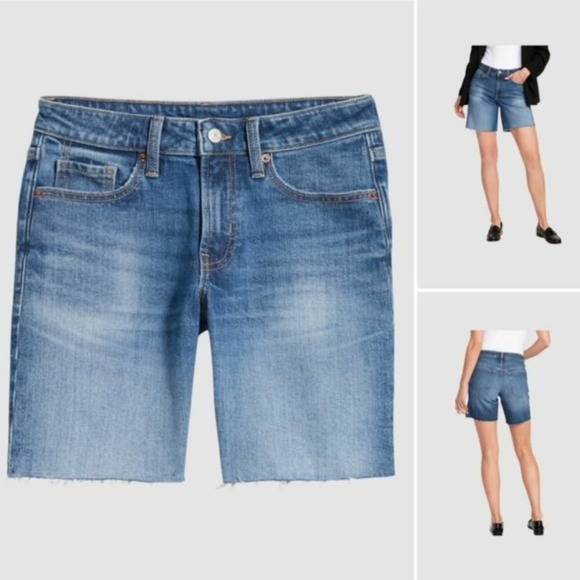 Old Navy Mid-Rise OG Loose Jean Cut-Off Shorts Medium Wash, NWT-Size 6 - Picture 6 of 6